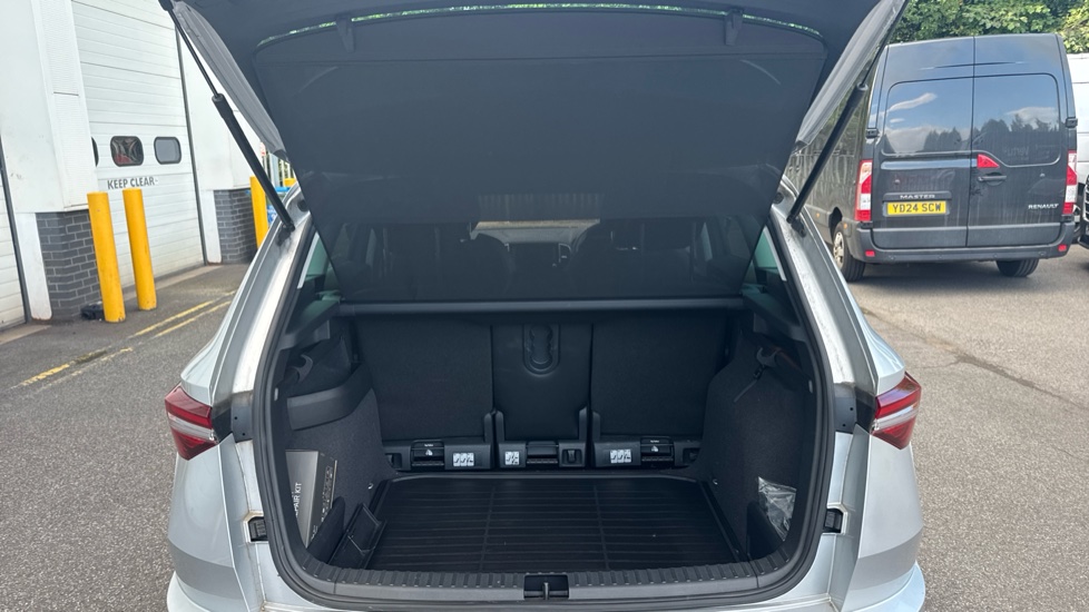 Skoda Karoq 1.5 TSI SE L 5dr DSG Petrol Estate - Image 20
