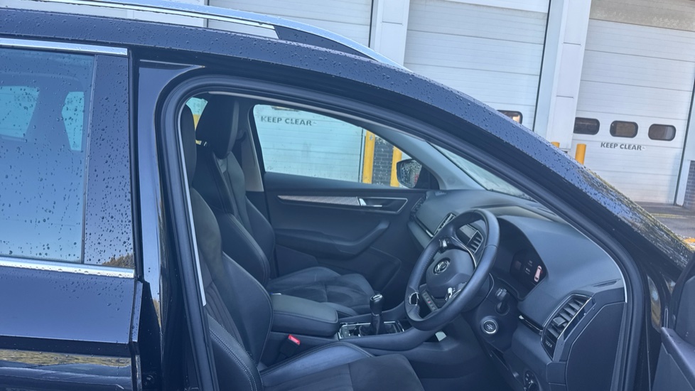 Skoda Karoq 1.5 TSI SE L 5dr Petrol Estate - Image 15