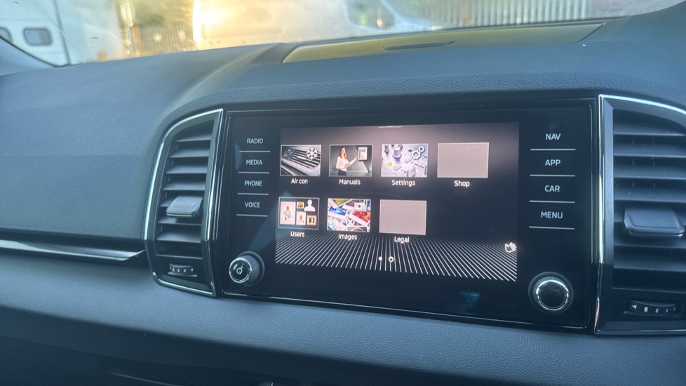 Skoda Karoq 1.5 TSI SE L 5dr Petrol Estate - Image 25