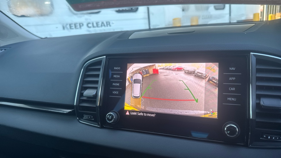 Skoda Karoq 1.5 TSI SE L 5dr Petrol Estate - Image 31