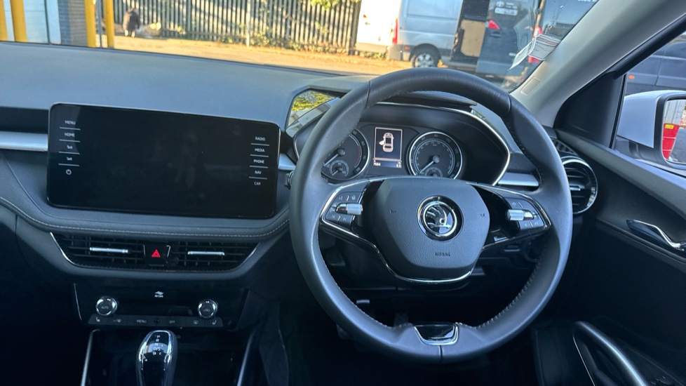 Skoda Fabia 1.0 TSI 110 SE L 5dr DSG Petrol Hatchback - Image 10