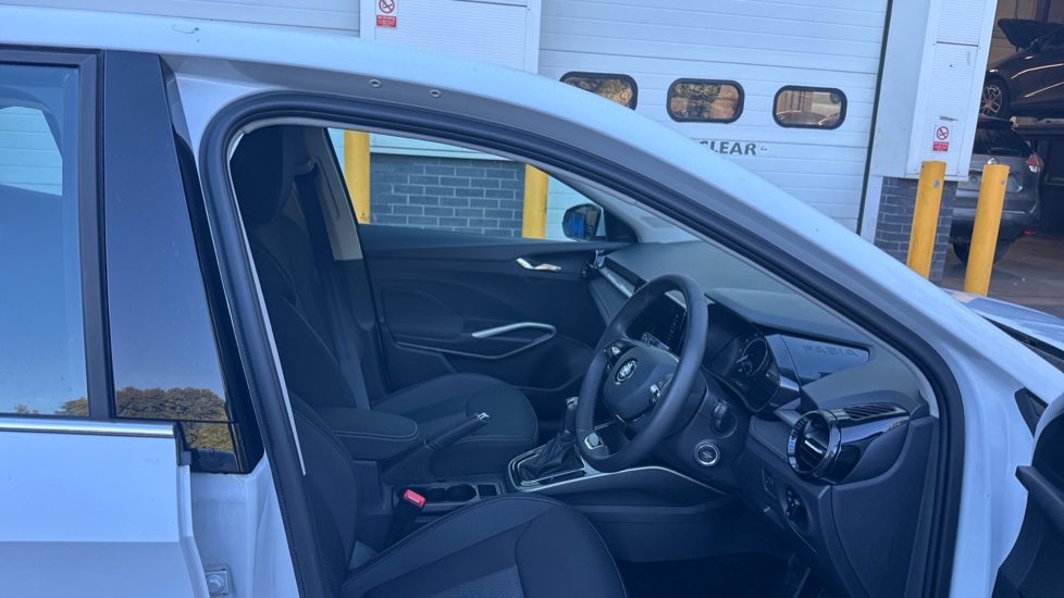 Skoda Fabia 1.0 TSI 110 SE L 5dr DSG Petrol Hatchback - Image 15