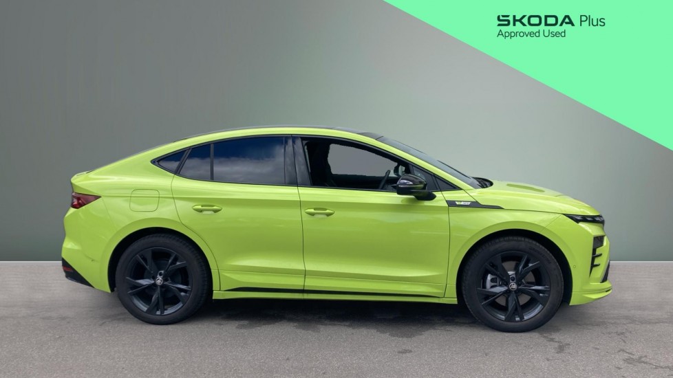 Skoda Enyaq 250kW vRS 84kWh 4x4 5dr Auto Electric - Image 4