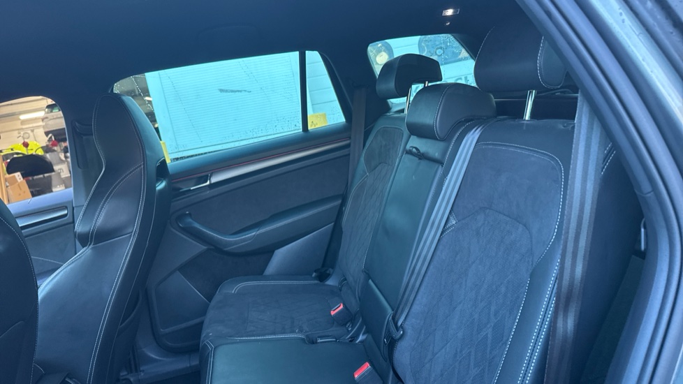 Skoda Kodiaq 1.5 TSI Sport Line 5dr DSG [7 Seat] Petrol Estate - Image 16