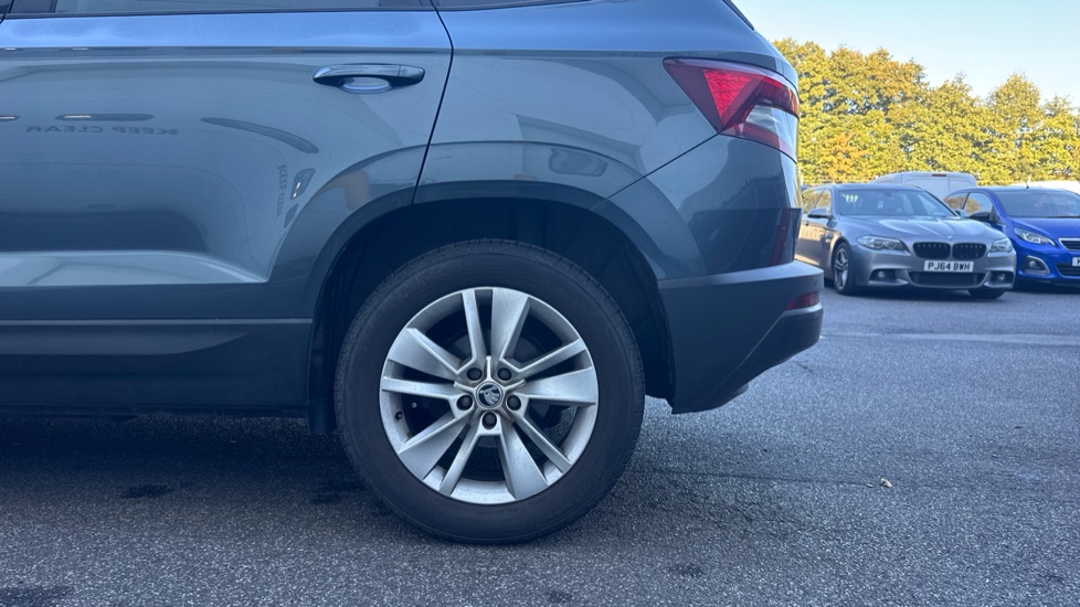 Skoda Karoq 2.0 TDI SE 4x4 5dr Diesel Estate - Image 5