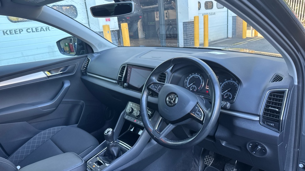 Skoda Karoq 2.0 TDI SE 4x4 5dr Diesel Estate - Image 6