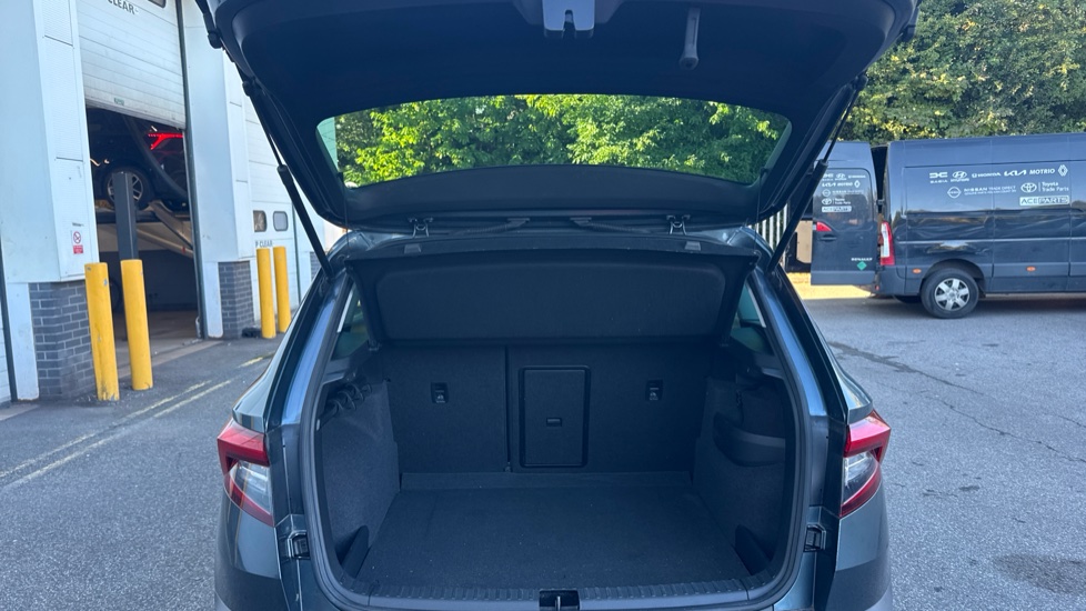 Skoda Karoq 2.0 TDI SE 4x4 5dr Diesel Estate - Image 20