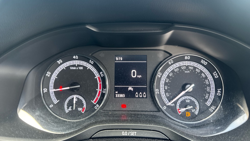 Skoda Karoq 1.0 TSI SE 5dr Petrol Estate - Image 11