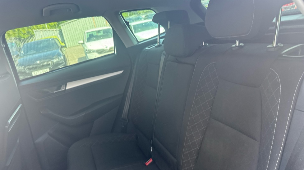 Skoda Karoq 1.0 TSI SE 5dr Petrol Estate - Image 16