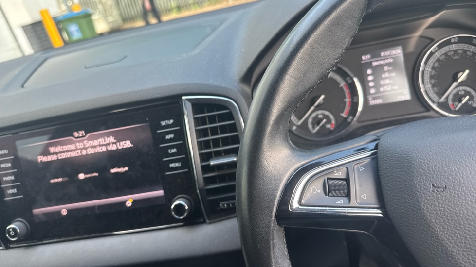 Skoda Karoq 1.0 TSI SE 5dr Petrol Estate - Image 17