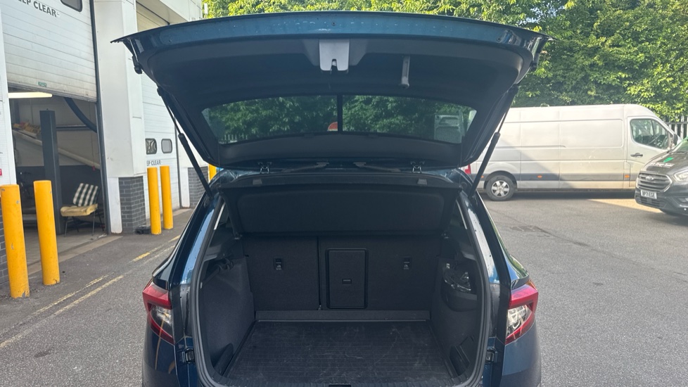 Skoda Karoq 1.0 TSI SE 5dr Petrol Estate - Image 20