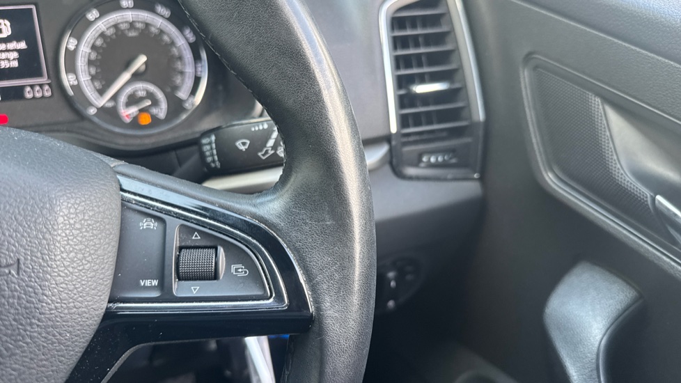 Skoda Karoq 1.0 TSI SE 5dr Petrol Estate - Image 22