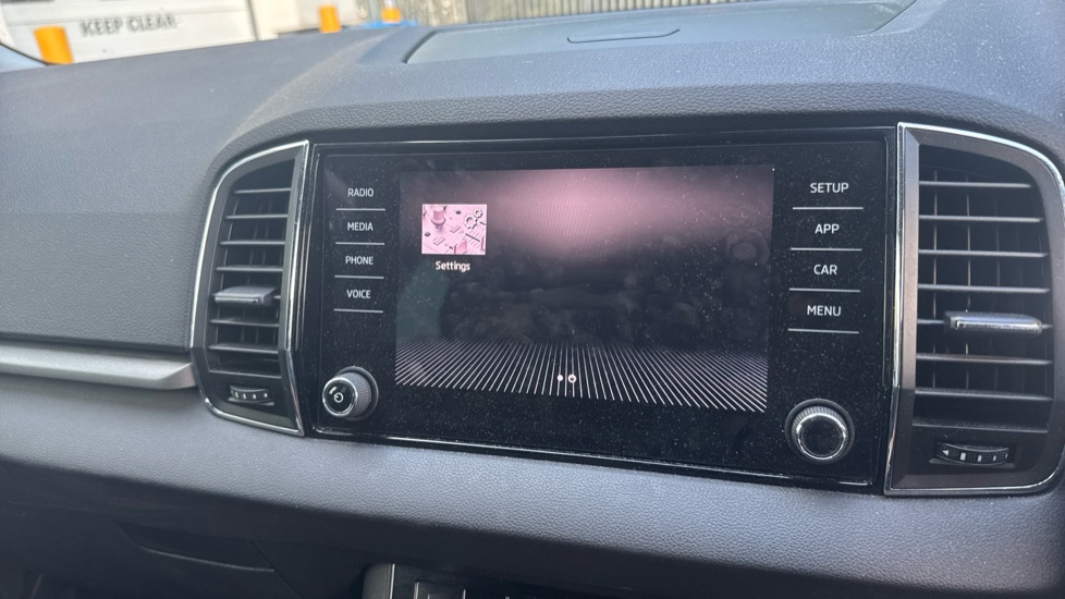 Skoda Karoq 1.0 TSI SE 5dr Petrol Estate - Image 26