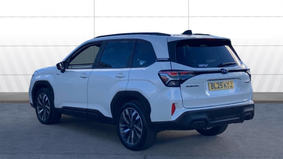 Subaru Forester 2.0i e-Boxer Touring 5dr Lineartronic Hybrid Estate - Image 2