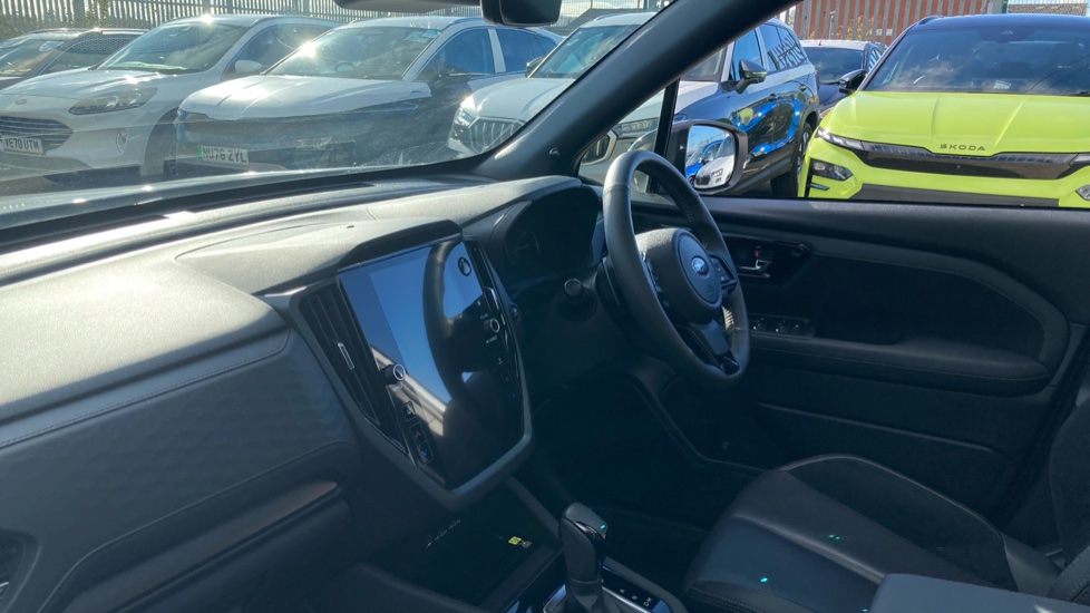 Subaru Forester 2.0i e-Boxer Touring 5dr Lineartronic Hybrid Estate - Image 9