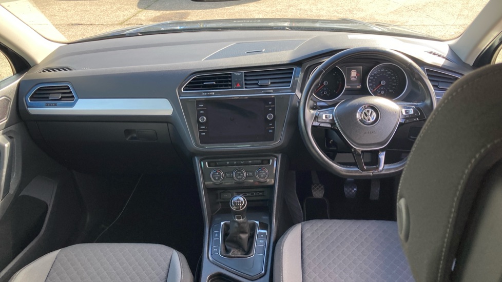 Volkswagen Tiguan 2.0 TDi 150 SE Nav 5dr Diesel Estate - Image 10