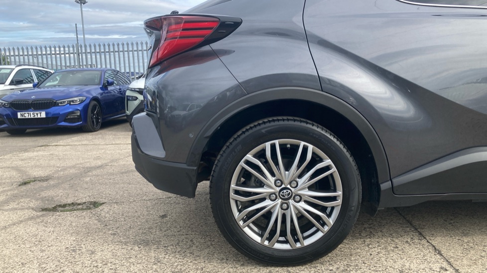 Toyota C-HR 1.8 Hybrid Excel 5dr CVT Hybrid Hatchback - Image 7