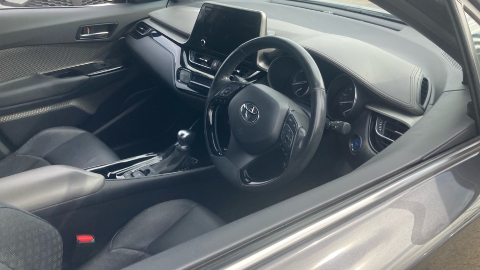 Toyota C-HR 1.8 Hybrid Excel 5dr CVT Hybrid Hatchback - Image 11