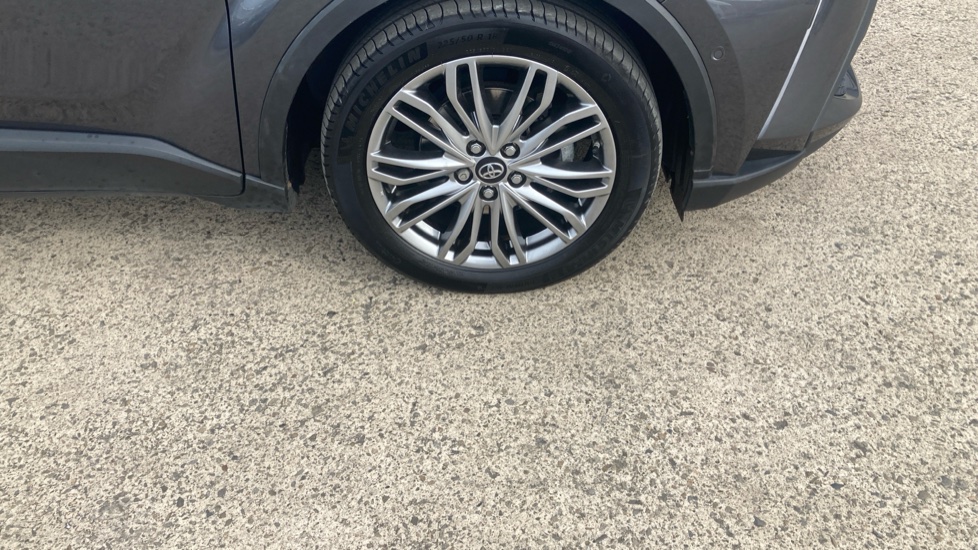 Toyota C-HR 1.8 Hybrid Excel 5dr CVT Hybrid Hatchback - Image 21
