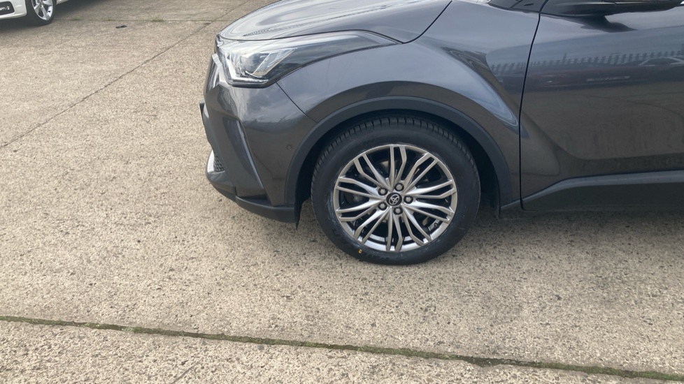 Toyota C-HR 1.8 Hybrid Excel 5dr CVT Hybrid Hatchback - Image 22