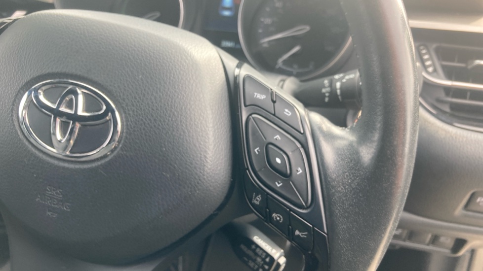 Toyota C-HR 1.8 Hybrid Excel 5dr CVT Hybrid Hatchback - Image 29