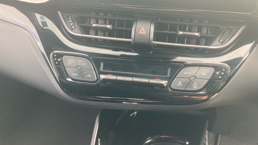 Toyota C-HR 1.8 Hybrid Excel 5dr CVT Hybrid Hatchback - Image 32