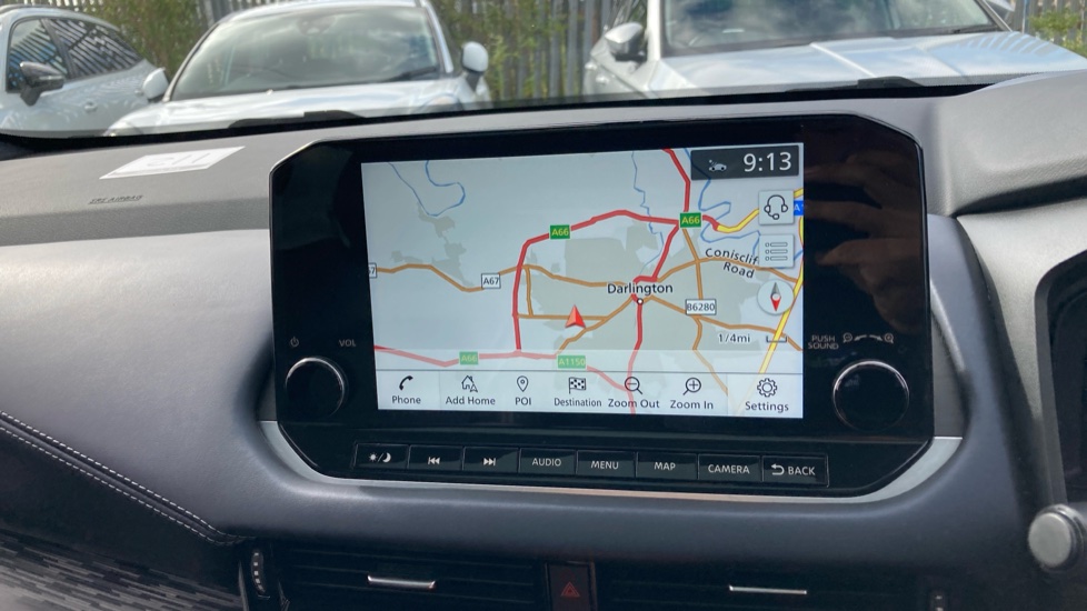 Nissan Qashqai 1.3 DiG-T MH Tekna 5dr Petrol Hatchback - Image 33