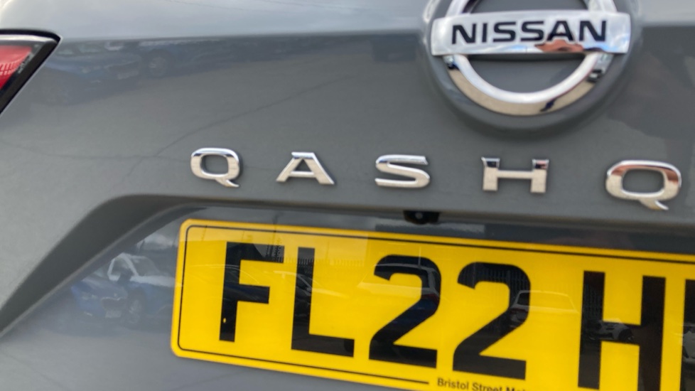 Nissan Qashqai 1.3 DiG-T MH Tekna 5dr Petrol Hatchback - Image 39