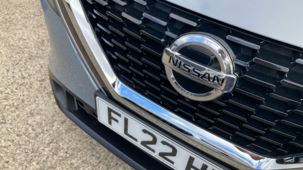 Nissan Qashqai 1.3 DiG-T MH Tekna 5dr Petrol Hatchback - Image 47