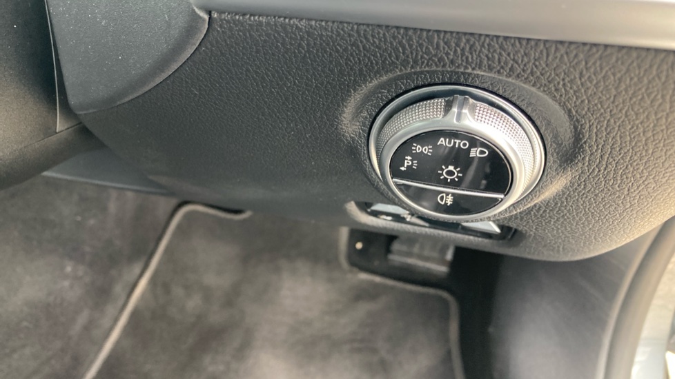 Mercedes-Benz C-Class C220d Sport 5dr 9G-Tronic Diesel Estate - Image 27