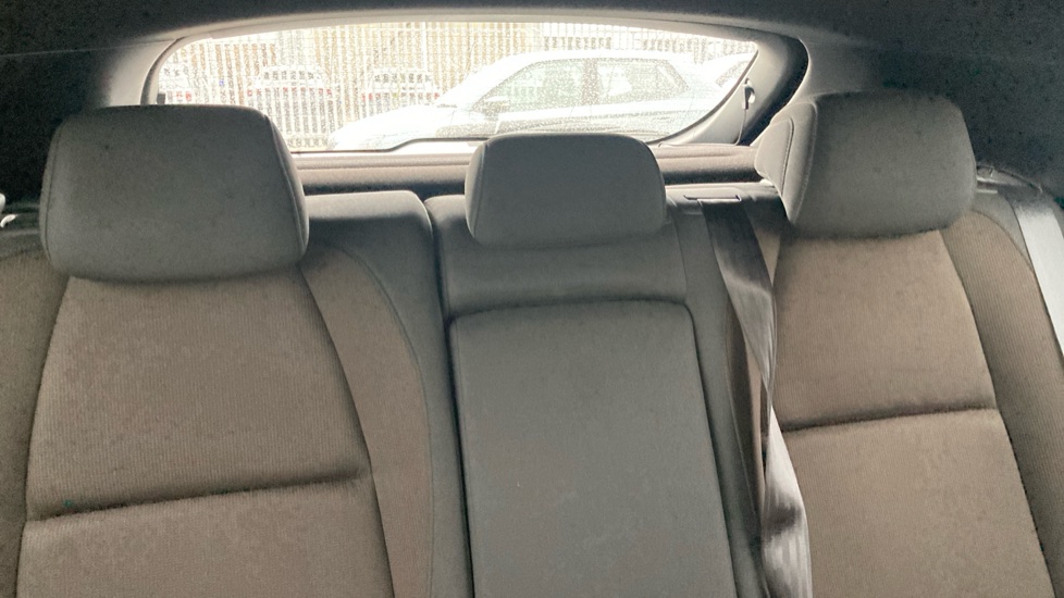 Mazda 3 2.0 e-Skyactiv G MHEV SE-L 5dr Petrol Hatchback - Image 15
