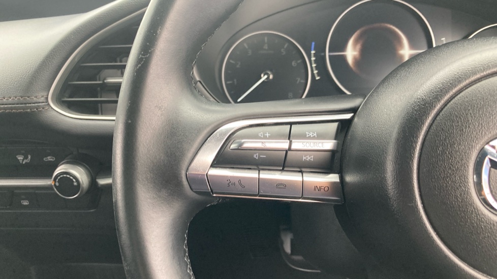 Mazda 3 2.0 e-Skyactiv G MHEV SE-L 5dr Petrol Hatchback - Image 27