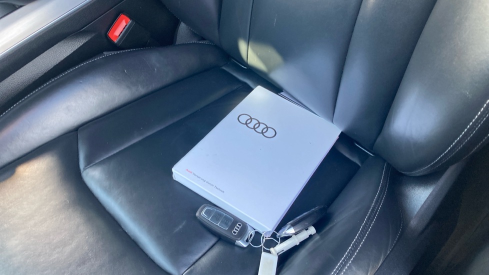 Audi Q7 45 TDI Quattro S Line 5dr Tiptronic Diesel Estate - Image 19