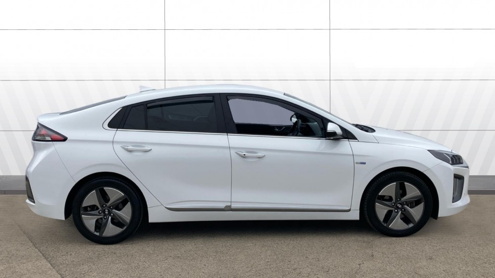 Hyundai IONIQ 1.6 GDi Hybrid Premium SE 5dr DCT Hybrid Hatchback - Image 5
