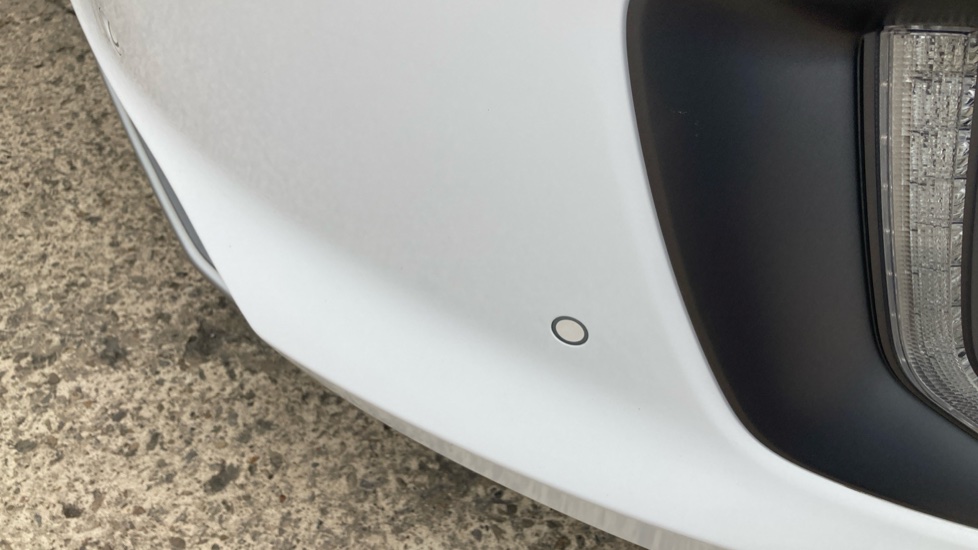 Hyundai IONIQ 1.6 GDi Hybrid Premium SE 5dr DCT Hybrid Hatchback - Image 43