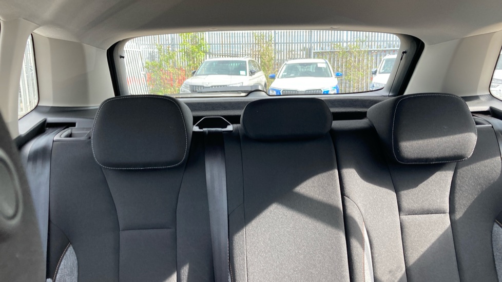 Skoda Kamiq 1.0 TSI 95 SE Edition 5dr Petrol Hatchback - Image 15