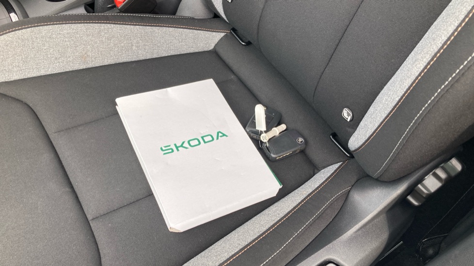 Skoda Kamiq 1.0 TSI 95 SE Edition 5dr Petrol Hatchback - Image 19