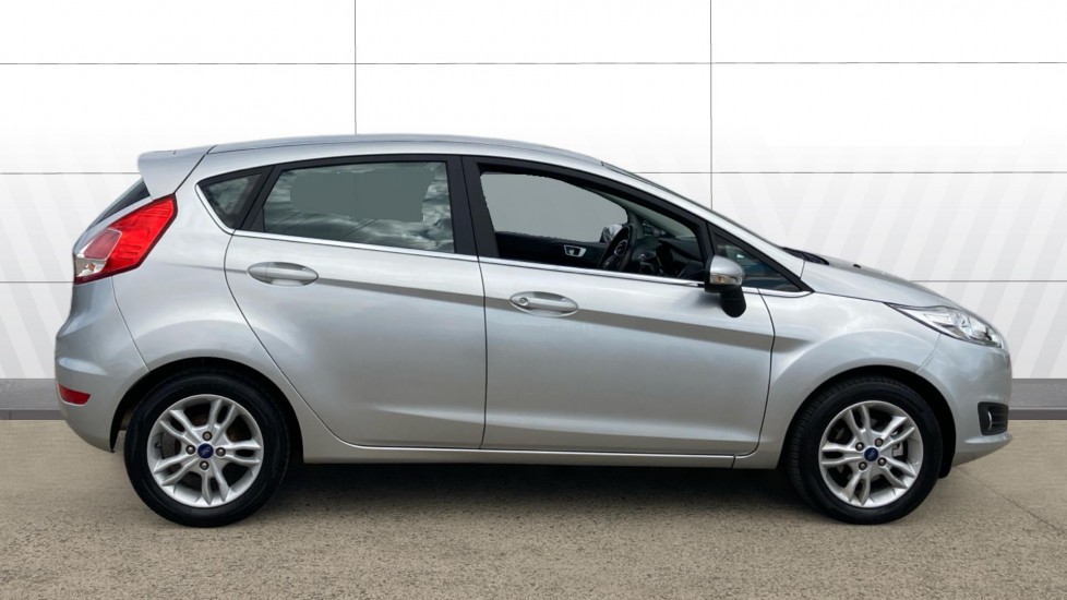 Ford Fiesta 1.0 EcoBoost Zetec 5dr Petrol Hatchback - Image 5
