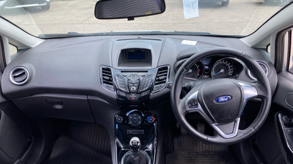 Ford Fiesta 1.0 EcoBoost Zetec 5dr Petrol Hatchback - Image 10