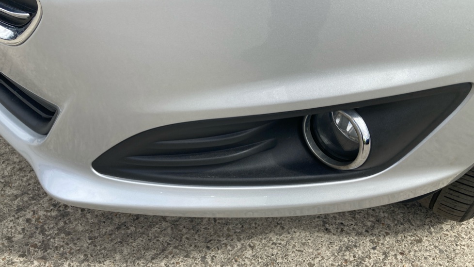 Ford Fiesta 1.0 EcoBoost Zetec 5dr Petrol Hatchback - Image 40