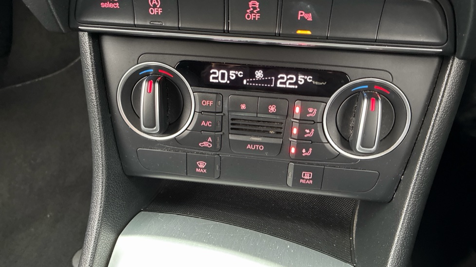Audi Q3 2.0 TDI Quattro S Line Plus 5dr Diesel Estate - Image 31