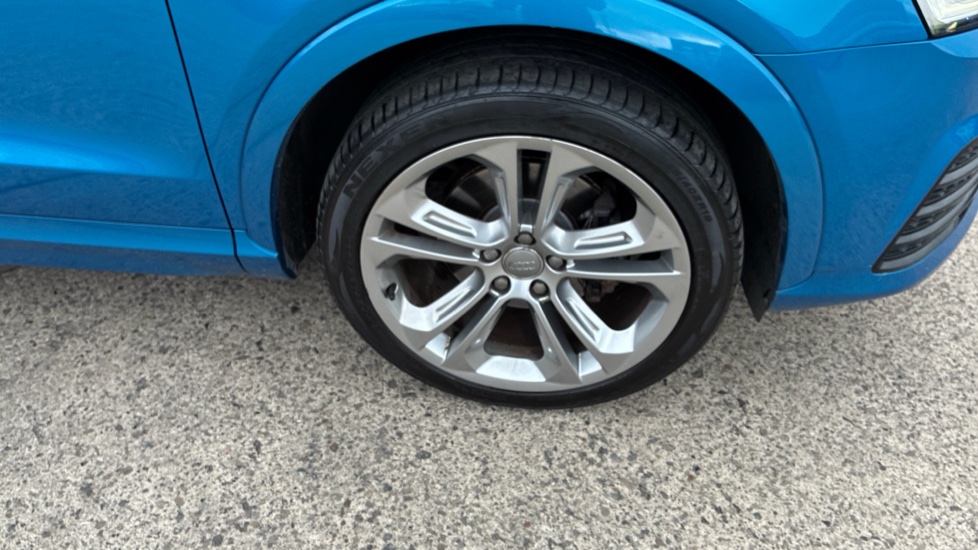 Audi Q3 2.0 TDI Quattro S Line Plus 5dr Diesel Estate - Image 37