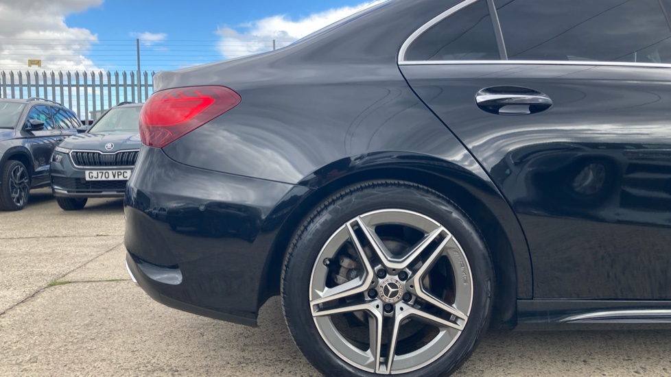 Mercedes-Benz A-Class A180 AMG Line Executive 4dr Auto Petrol Saloon - Image 7