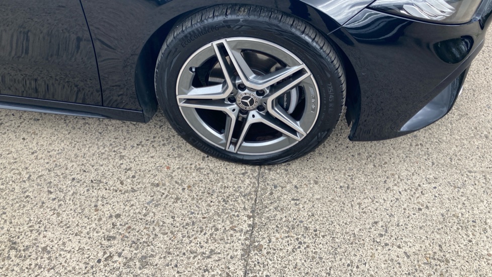 Mercedes-Benz A-Class A180 AMG Line Executive 4dr Auto Petrol Saloon - Image 21