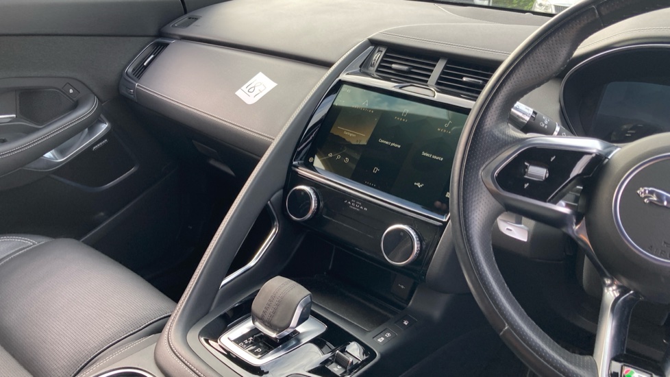 Jaguar E-Pace 2.0 P250 R-Dynamic HSE 5dr Auto Petrol Estate - Image 14