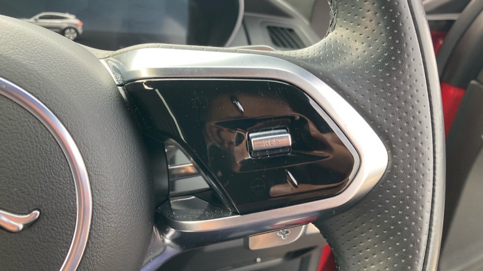 Jaguar E-Pace 2.0 P250 R-Dynamic HSE 5dr Auto Petrol Estate - Image 31