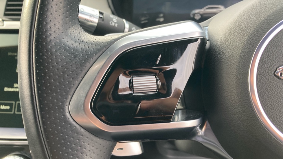 Jaguar E-Pace 2.0 P250 R-Dynamic HSE 5dr Auto Petrol Estate - Image 32