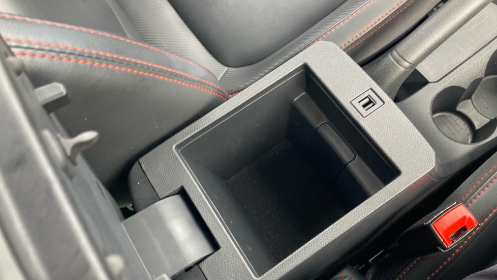 MG ZS 1.5 VTi-TECH Exclusive 5dr Petrol Hatchback - Image 36