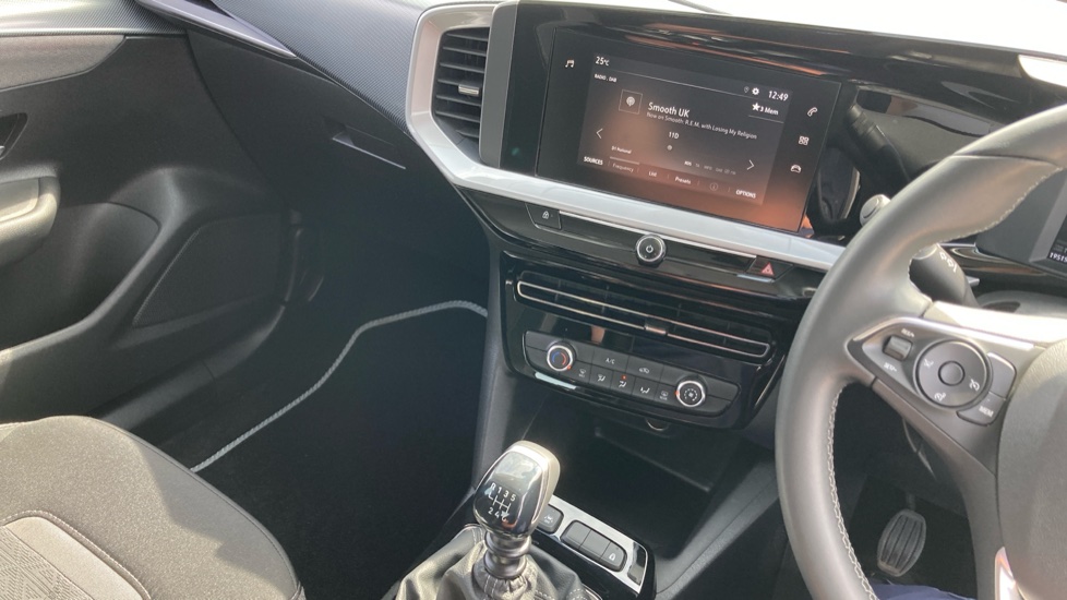 Vauxhall Mokka 1.2 Turbo 100 Design 5dr Petrol Hatchback - Image 14