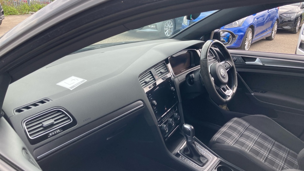 Volkswagen Golf 2.0 TDI 184 GTD 5dr DSG Diesel Hatchback - Image 9
